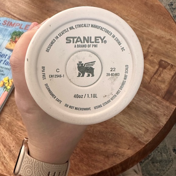 Stanley Rose Quartz Quencher H2.0 FlowState™ Tumbler 40oz - Picture 4 of 4